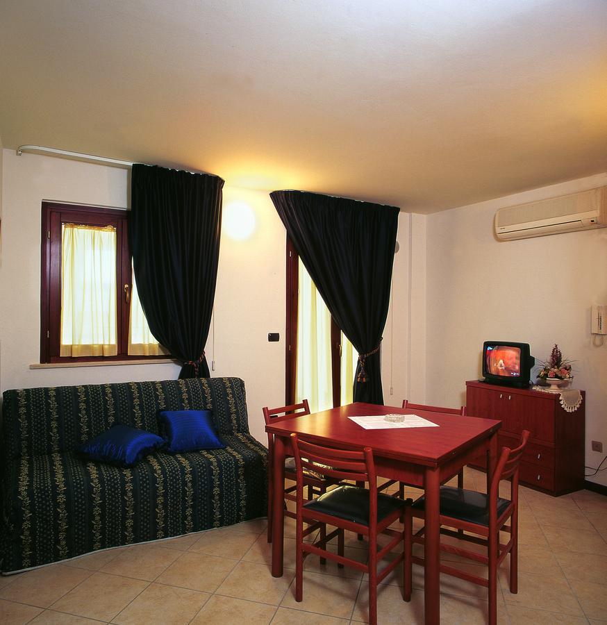 Residence Vittoria Alba Adriatica Esterno foto